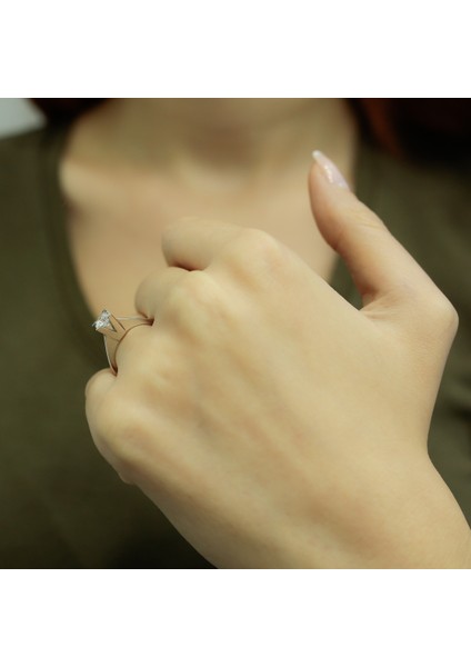Lova H Renk 0,51 Karat Pırlanta Tektaş Yüzük 1020007 modelleri