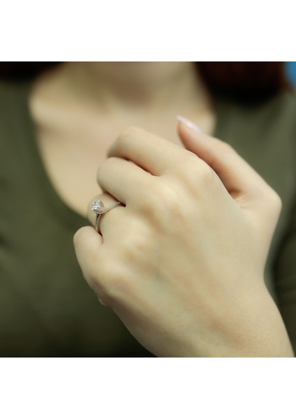 Lova Toplam 0,26 Karat Pırlanta Tektaş Yüzük 1070049