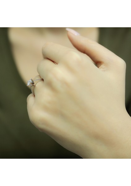 Lova G Renk 0,50 Karat Pırlanta Tektaş Yüzük 1020065 modelleri