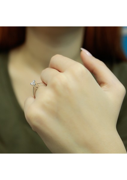 Lova G Renk 0,58 Karat Pırlanta Tektaş Yüzük 1010027 modelleri
