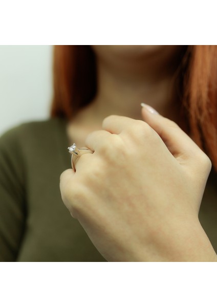 Lova G Renk 0,41 Karat Pırlanta Tektaş Yüzük 1020009 modelleri