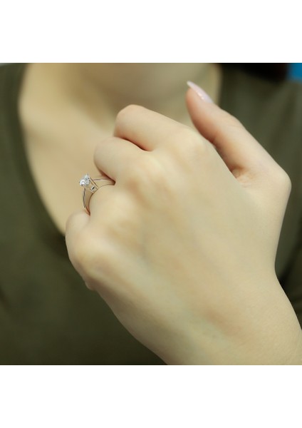 Lova G Renk 0,62 Karat Pırlanta Tektaş Yüzük 1030066 modelleri