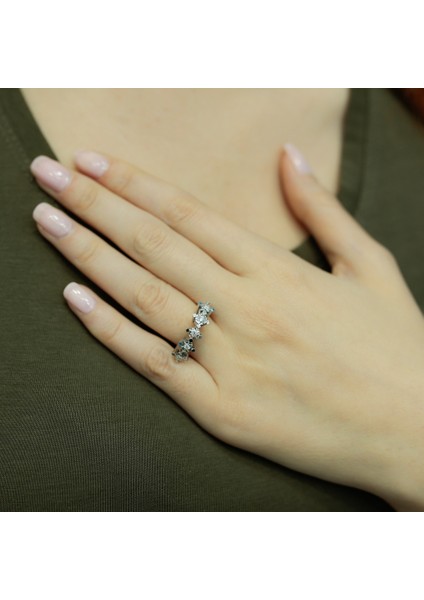 Lova 1,50 Karat Efektli Pırlanta Beştaş Yüzük 1070100 fırsatları