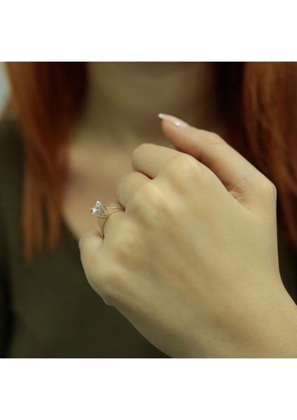 Lova G Renk 0,41 Karat Pırlanta Tektaş Yüzük 1070019