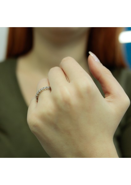 Lova 0,27 Karat Pırlanta Yarımtur Yüzük 1060100