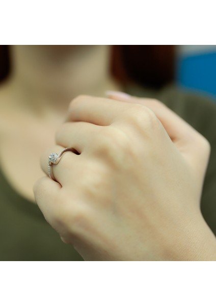 Lova Toplam 0,20 Karat Pırlanta Tektaş Yüzük 1040091 modelleri