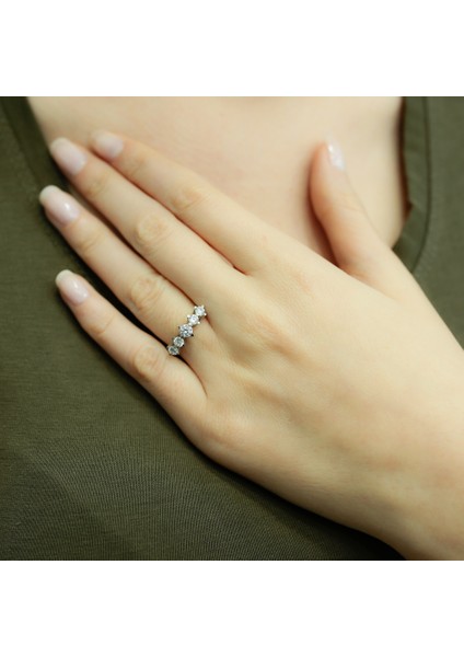 Lova 0,72 Karat Pırlanta Beştaş Yüzük 1020192 fırsatları