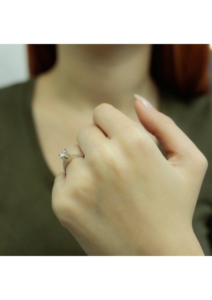 Lova Toplam 0,53 Karat Pırlanta Tektaş Yüzük 1050093