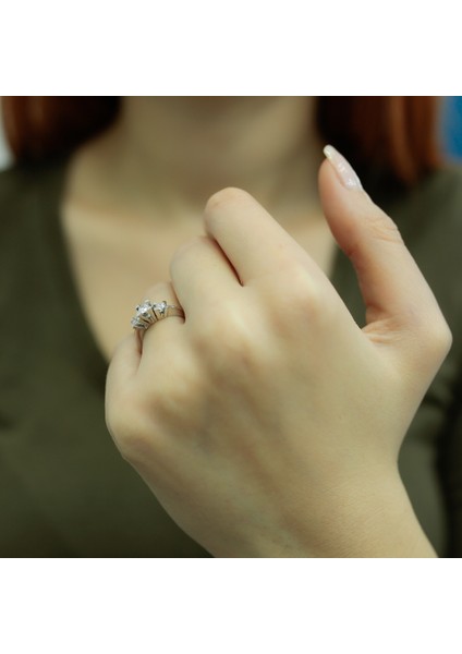 Lova 0,32 Karat Pırlanta Tria Yüzük 1050227 modelleri