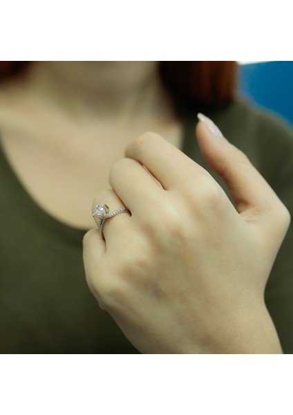 Lova Toplam 0,40 Karat Pırlanta Tektaş Yüzük 1070058