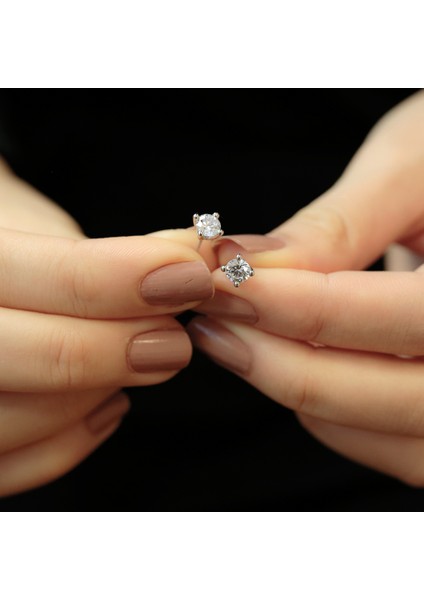 Lova 1,02 Karat Pırlanta Tektaş Küpe 3040011