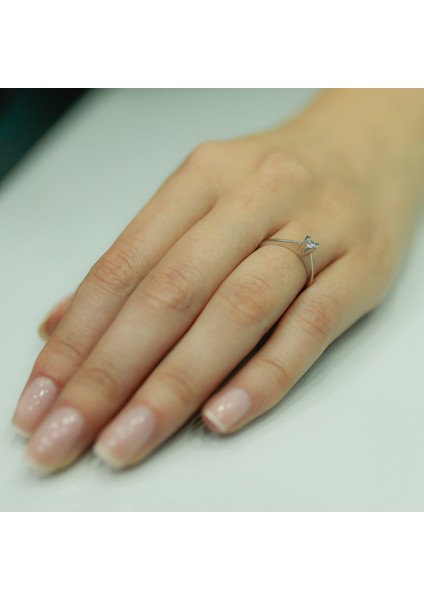 Lova G Renk 0,12 Karat Pırlanta Tektaş Yüzük 1030012 modelleri