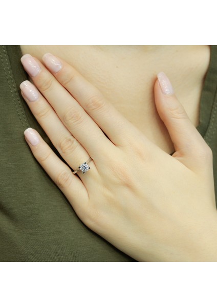Lova G Renk 0,60 Karat Pırlanta Tektaş Yüzük 1050134 fırsatları