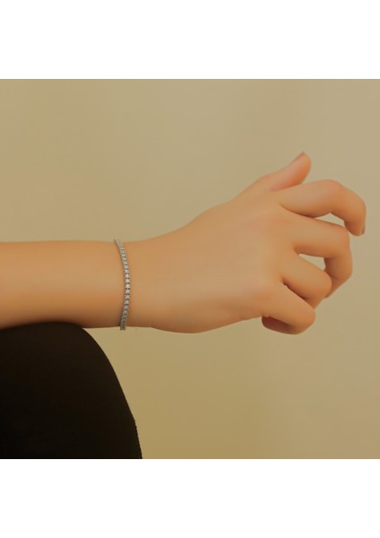 Lova 0,85 Karat Pırlanta Su Yolu Bileklik 4070009 fiyatları