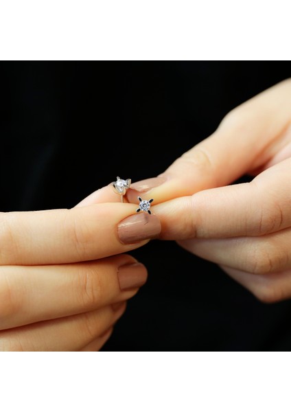 Lova 0,32 Karat Pırlanta Tektaş Küpe 3070011 modelleri