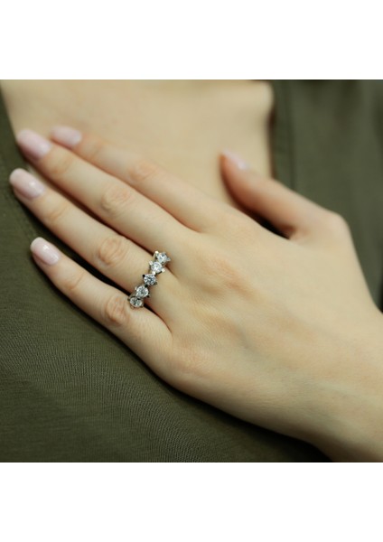 Lova 1,44 Karat Pırlanta Beştaş Yüzük 1020183 fırsatları
