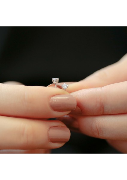 Lova 0,18 Karat Pırlanta Tektaş Küpe 3030008