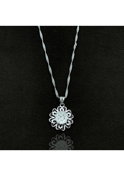 Çiçek Model El İşçiliği Telkari Gümüş Kadın Kolye