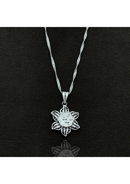 Yıldız Model El İşçiliği Telkari Gümüş Kadın Kolye