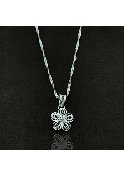 Papatya Model El İşçiliği Telkari Gümüş Kadın Kolye