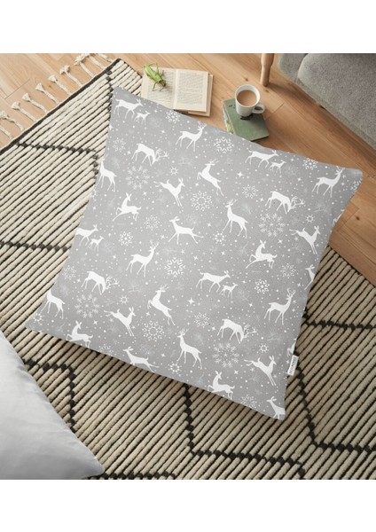 Gri Zeminli Geyikler ve Kar Taneleri Tasarımlı Dijital Baskılı Yer Minderi - 70 x 70 cm