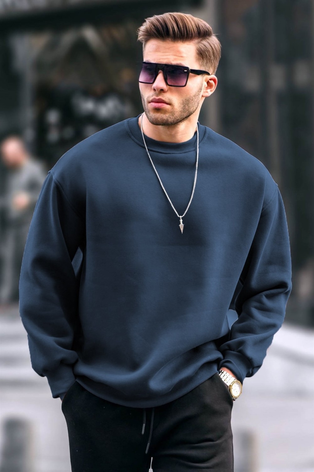 Madmext Siyah Bisiklet Yaka Oversize Şardonlu Basic Erkek Sweatshirt 6048