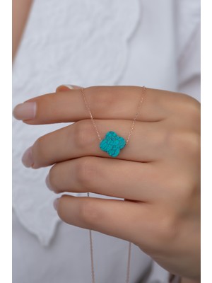 Nereze 925 Ayar Gümüş Firuze Taşlı Yonca Kolye