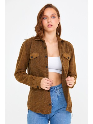 Cool Tarz Hardal Kadın Slim Fit Düğmeli Yaka Çift Cepli Oduncu Düz Gömlek