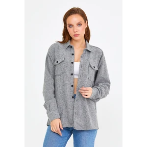 Tarz Cool Gri Kadın Slim Fit Düğmeli Yaka Çift Cepli Oduncu Düz Gömlek