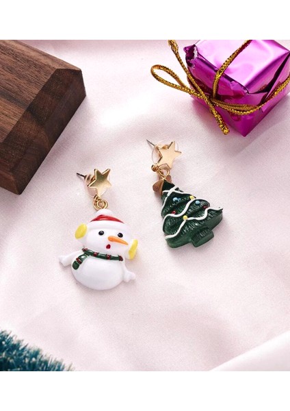 Noel Temalı Kardan Adam ve Yılbaşı Çam Figürlü Küpeler