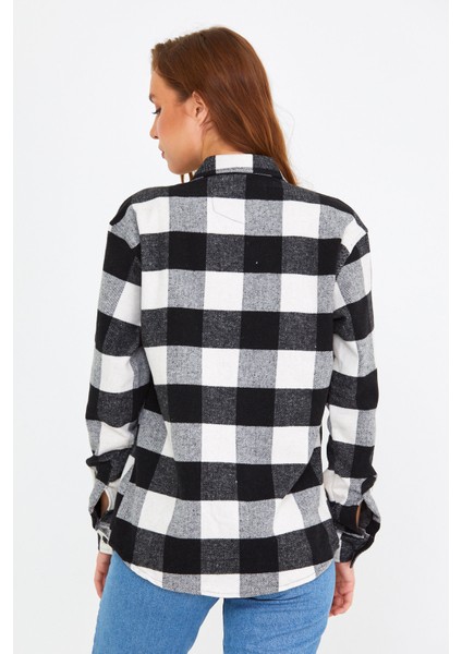 Siyah-Beyaz Kadın Slim Fit Düğmeli Yaka Çift Cepli Oduncu Ekose Gömlek fırsatları