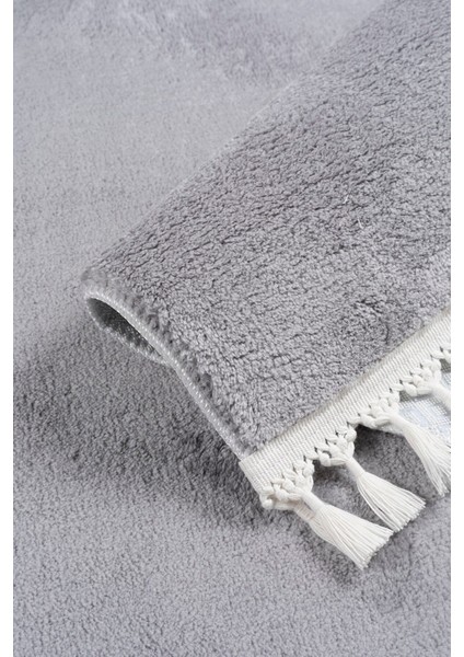 Comfort Puffy Peluş Halı Açık Gri Ponpon Saçaklı modelleri