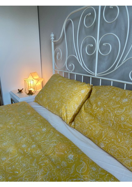 Sarı Desenli Yastık Kılıfı