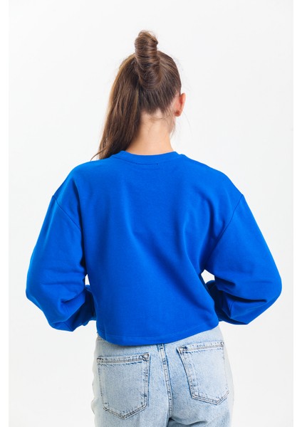 Saks Mavisi Oversize Crop Sweatshirt