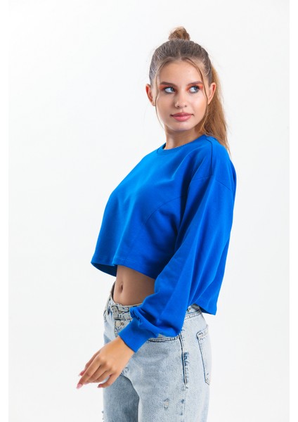Saks Mavisi Oversize Crop Sweatshirt