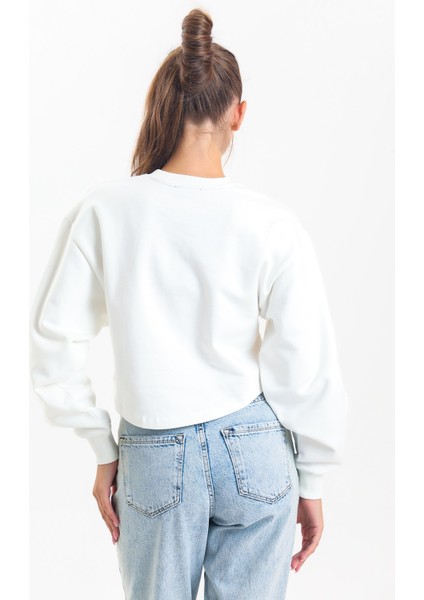 Ekru Oversize Crop Sweatshirt