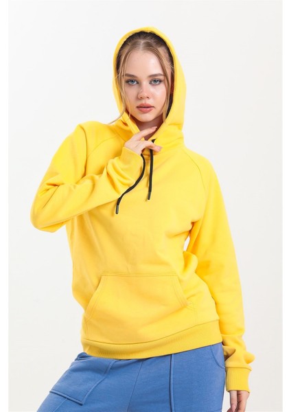 Sarı Kapüşonlu Kanguru Cepli Basic Sweatshirt