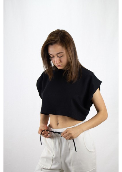 Siyah Basic Kolsuz Crop Sweatshirt