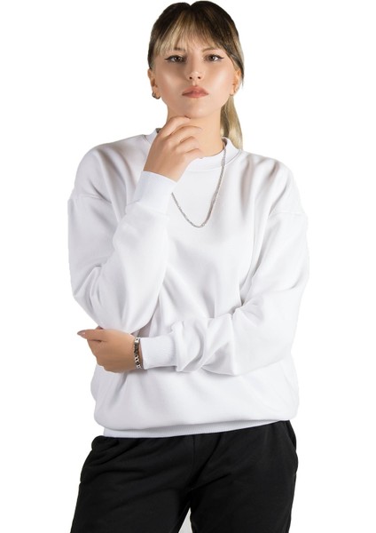 Kadın Beyaz Oversize Üç Iplik Şardonlu Bisiklet Yaka Sweatshirt 22K-5200177-5