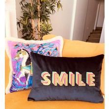 Ge Living Smile Desenli Lacivert Kadife Dekoratif Kırlent Kılıfı ( 35 cm x 50 cm )