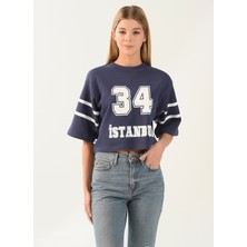 Denim Trip Rahat Crop Fit Baskılı Lacivert Kadın Sweatshirt