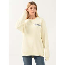 Denim Trip Bisiklet Yaka Nakışlı Ekru Kadın Sweatshirt DT10063-5 Ekru