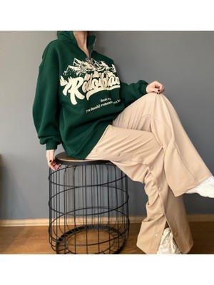 Sinhan  Yakası Fermuarlı Baskılı Sweatshirt Koyu Yeşil