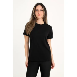 Kadın Siyah T-Shirt. Regular Fit (Normal) Kalıp, Basic Model