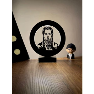 Sara Hediyelik Wednesday Addams Silüeti LED Masa Lambası Ahşap