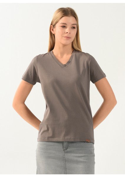 V Yaka Düz Gri Kadın T-Shirt DTKTS04504 Gri fırsatları