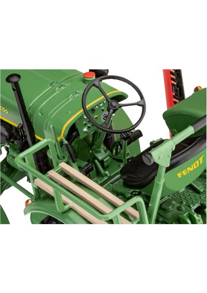 Model Kit Fendt F20 Dieselross Tractor 07822 modelleri