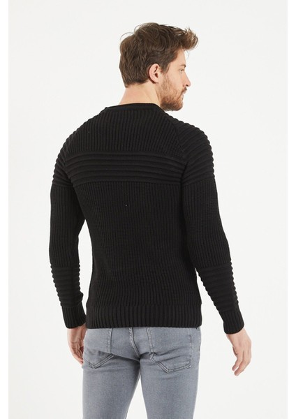 Erkek Siyah Nevrüllü Bisiklet Yaka Triko Kazak modelleri