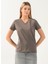 V Yaka Düz Gri Kadın T-Shirt DTKTS04504 Gri 4