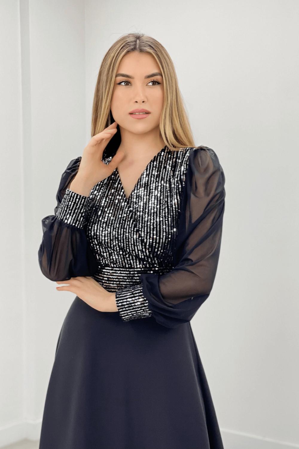 Giyimmasalı Payet Kumaş Kolları Tül Abiye Elbise - Siyah görsel 4